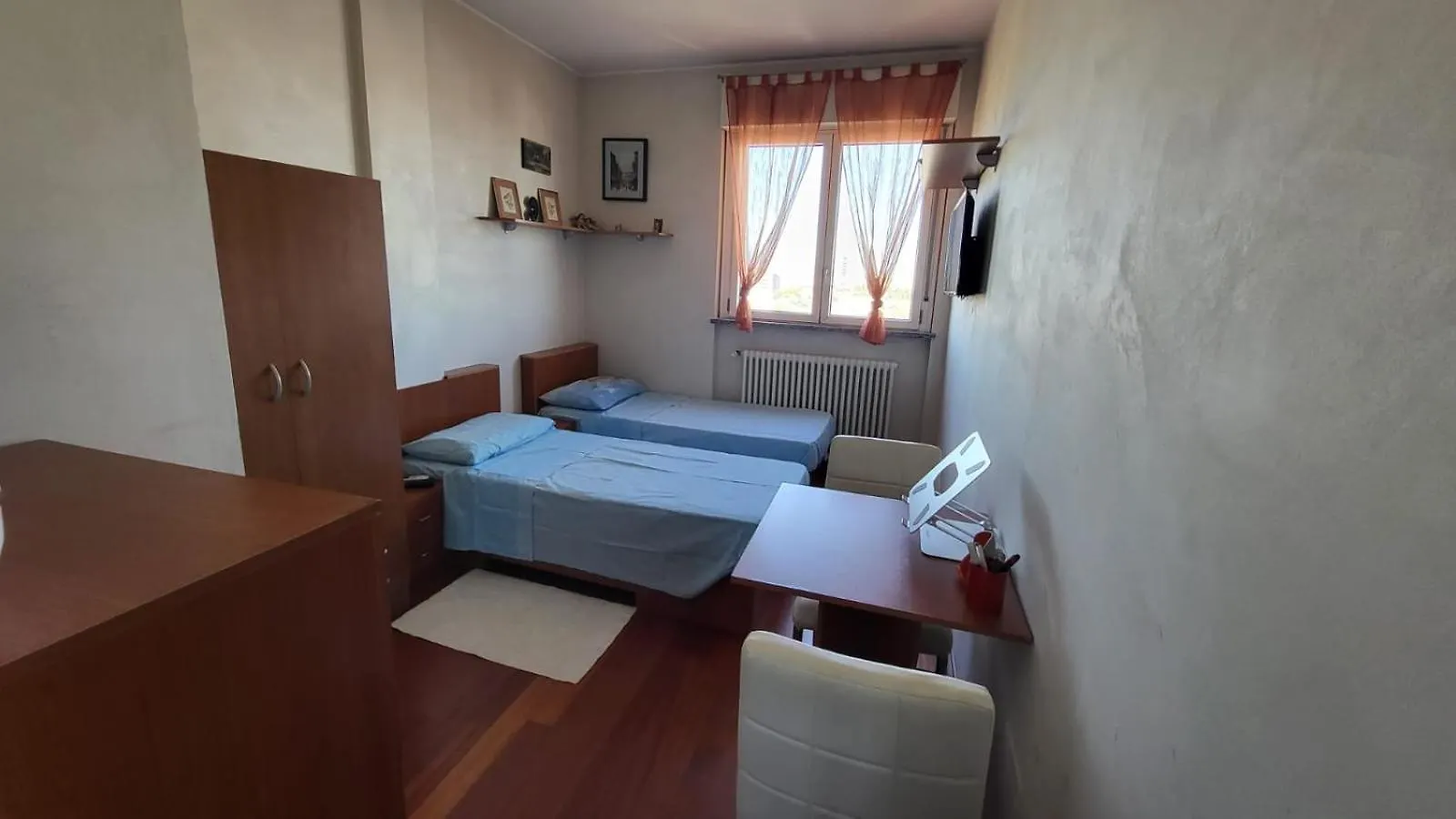 B&B - Camera Doppia Con Bagno Privato In Stupendo Attico Con Vista Mozzafiato Milano 0*,